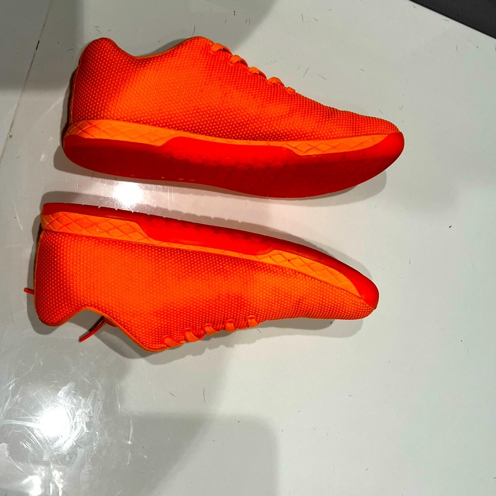 NOBULL TRAINER SIZE 11 orange